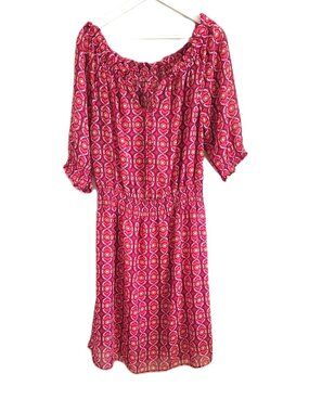 Pink geometric print dress